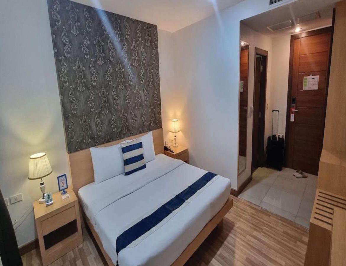 Icheck Inn Central Patong Exterior photo