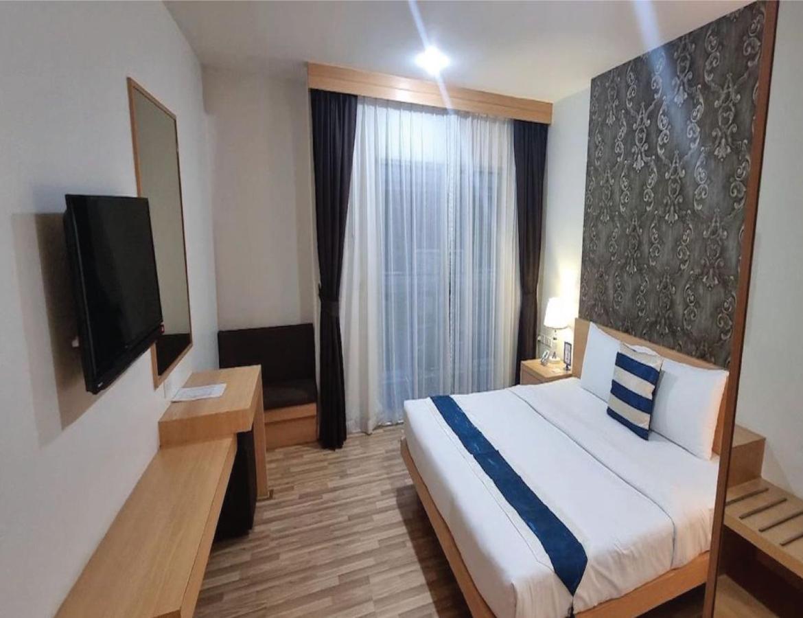Icheck Inn Central Patong Exterior photo