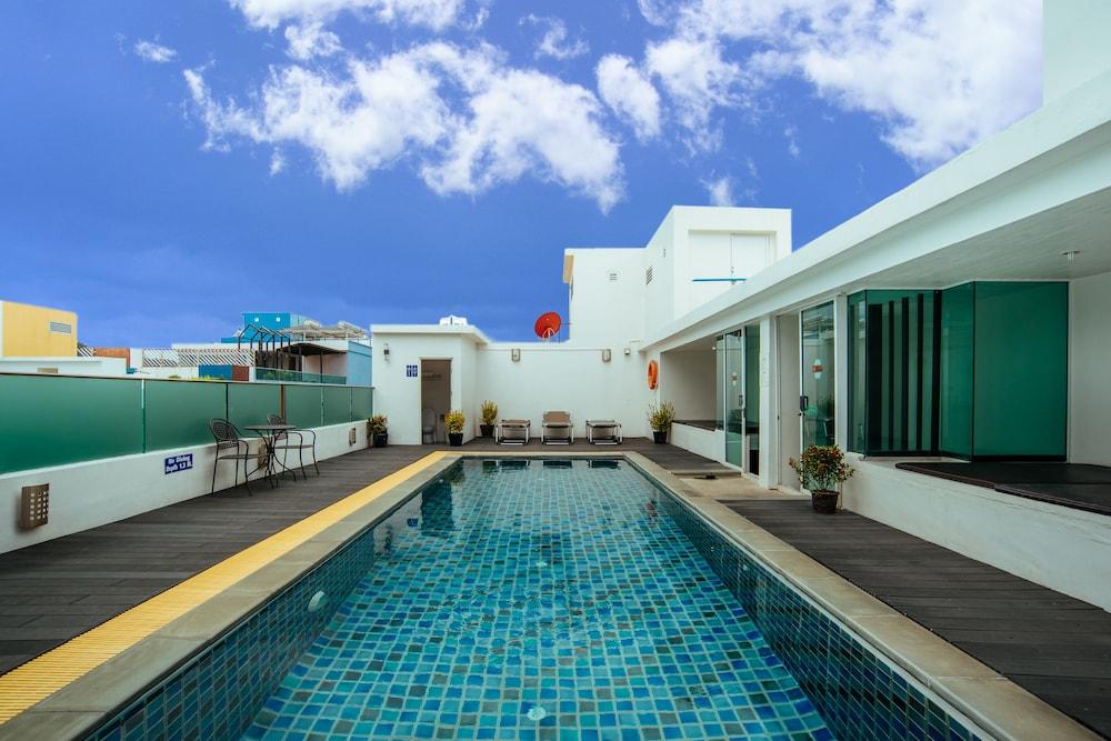 Icheck Inn Central Patong Exterior photo