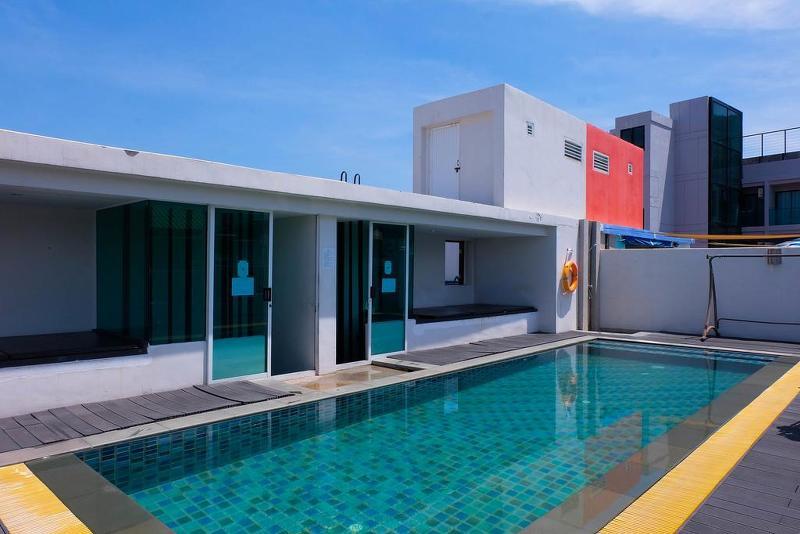 Icheck Inn Central Patong Exterior photo