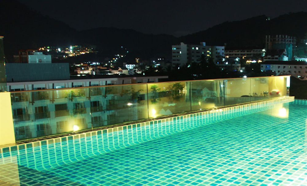 Icheck Inn Central Patong Exterior photo
