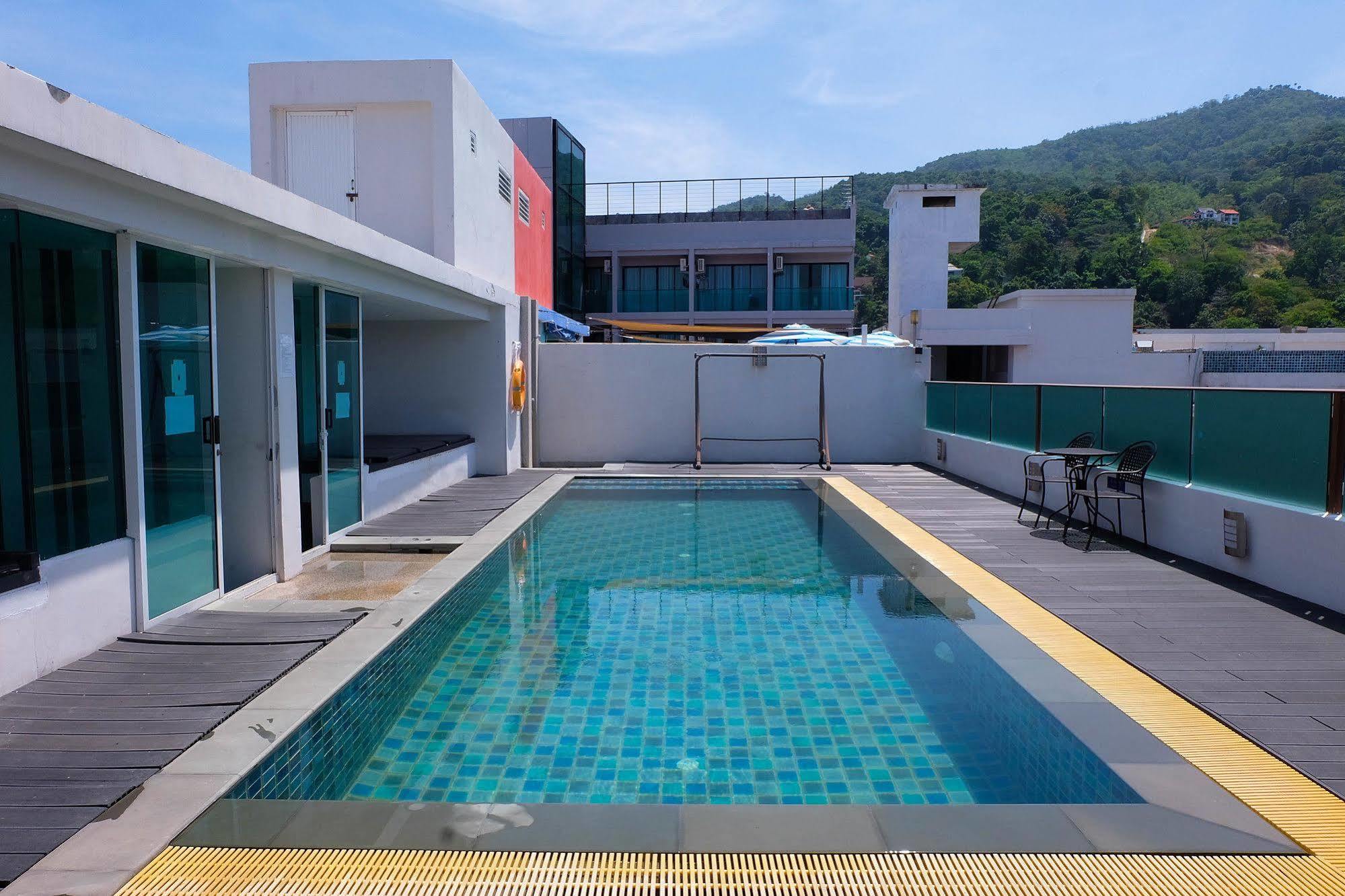 Icheck Inn Central Patong Exterior photo